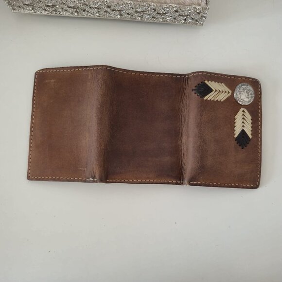 Nocona Men’s Trifold Wallet, Brown Genuine Leather, Buffalo Nickel Accent - Picture 5 of 10
